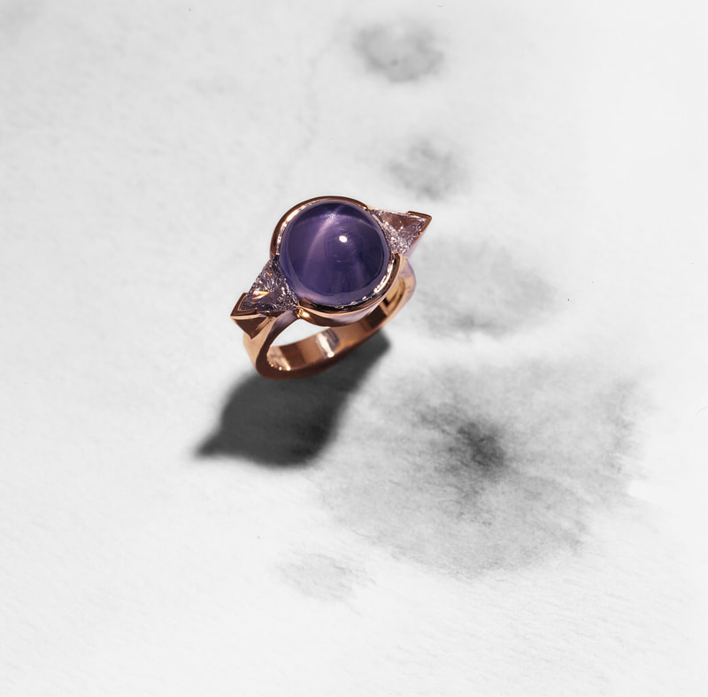 Gold ring with amethyst stone